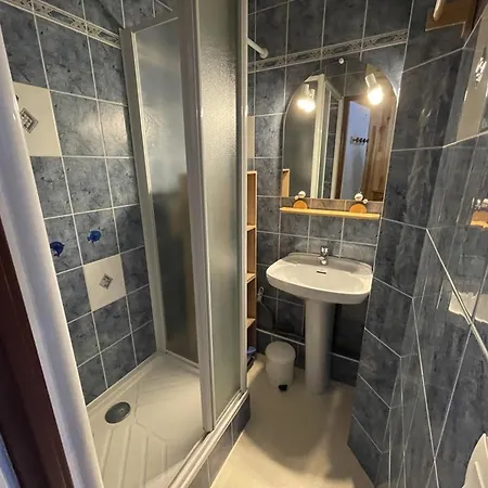 T2 Avec Balcon Au Coeur De La Station, Proche Pistes Et Commerces - Fr-1-787-91