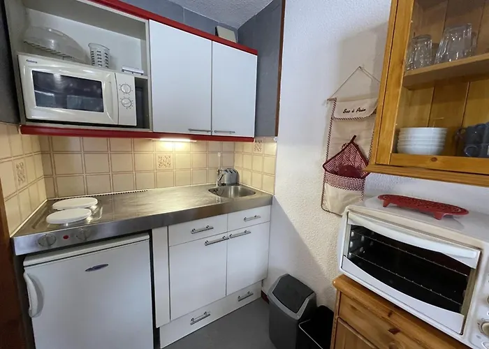 Apartment T2 Avec Balcon Au Coeur De La Station, Proche Pistes Et Commerces - Fr-1-787-91