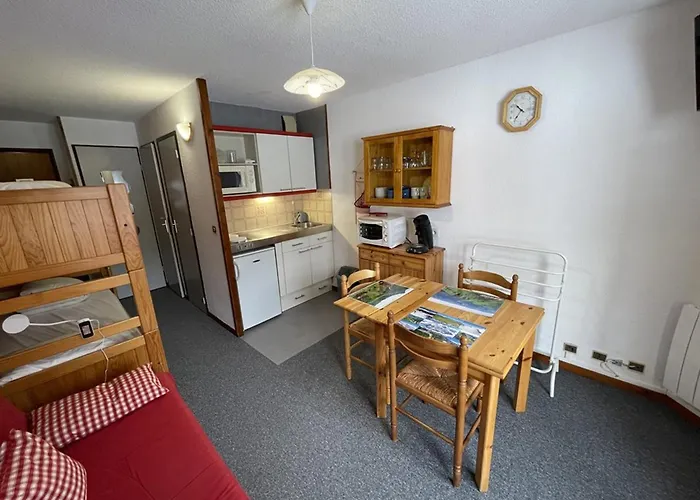 T2 Avec Balcon Au Coeur De La Station, Proche Pistes Et Commerces - Fr-1-787-91 Apartment